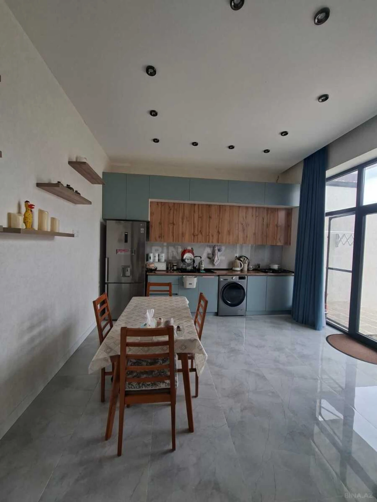 Satılır 4 otaqlı həyət evi 140 m²