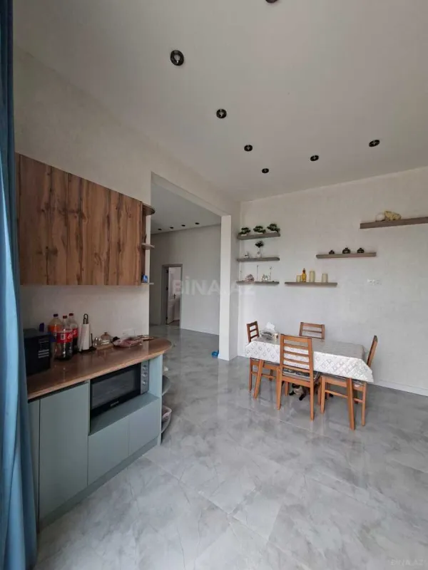 Satılır 4 otaqlı həyət evi 140 m²