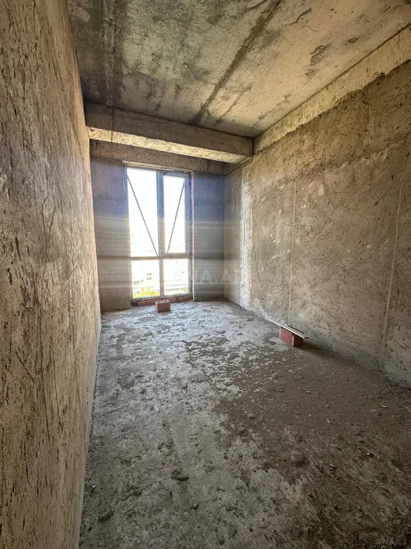 Satılır 3 otaqlı mənzil 130 m²