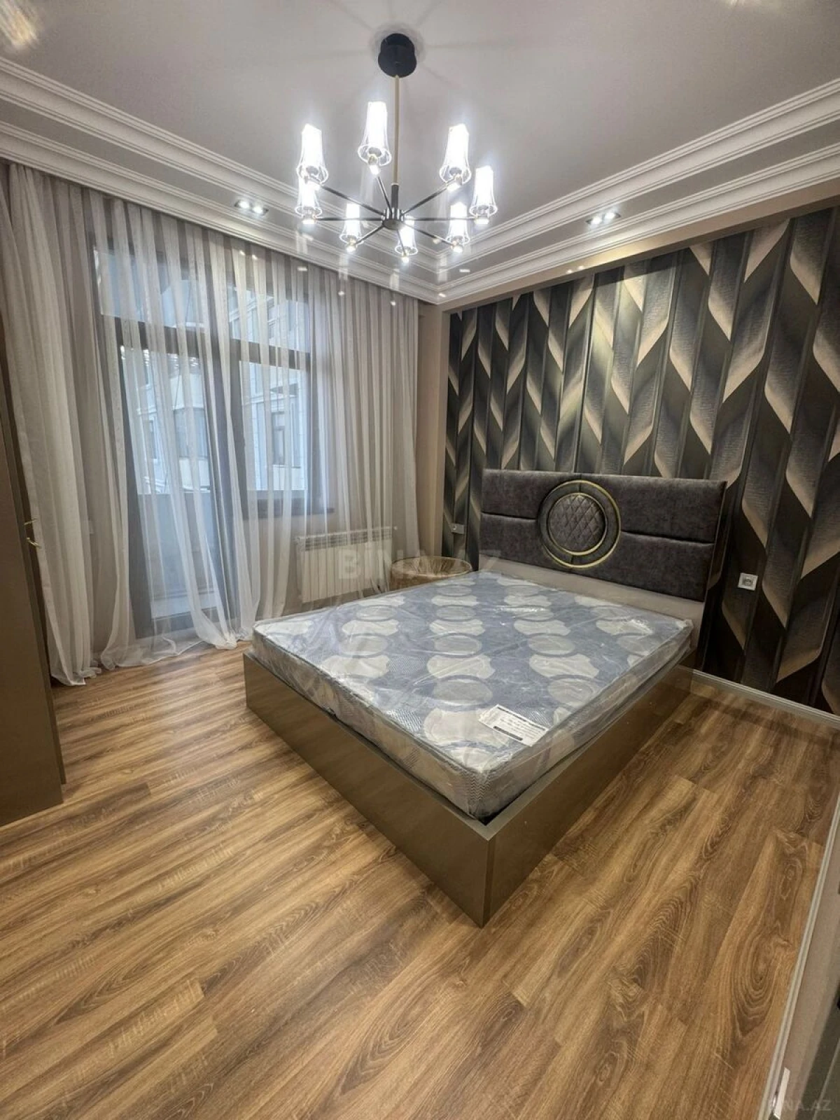 Kirayə verilir 2 otaqlı mənzil 80 m²