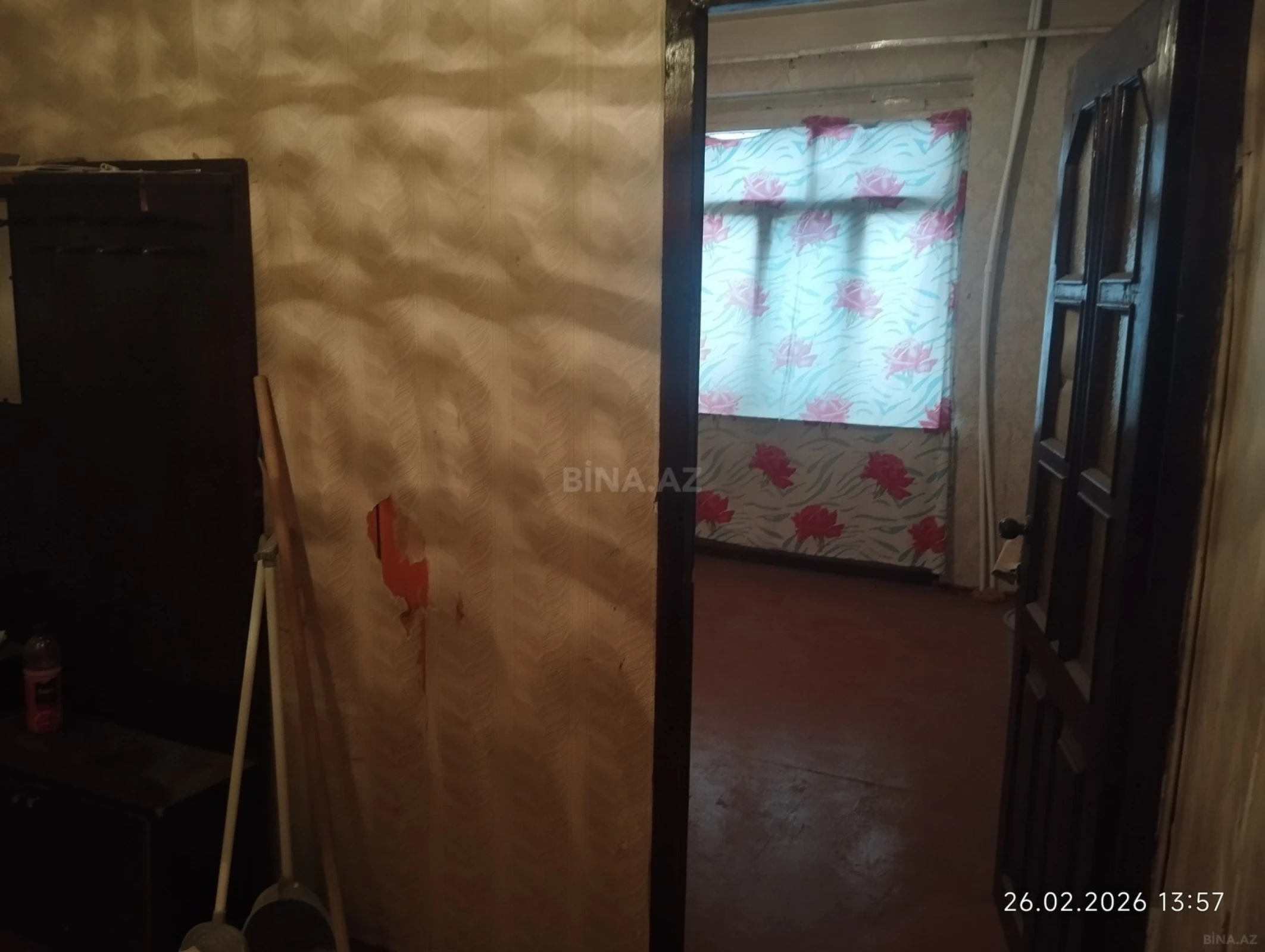 Satılır 5 otaqlı mənzil 100 m²