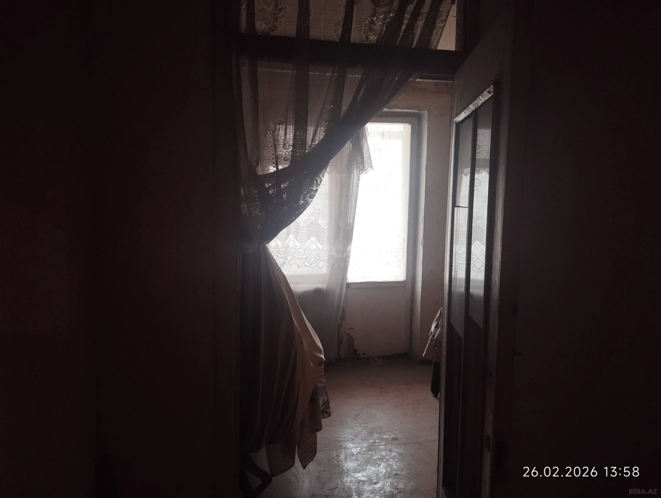 Satılır 5 otaqlı mənzil 100 m²