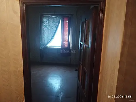 Satılır 5 otaqlı mənzil 100 m²