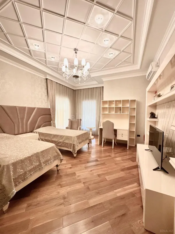 Kirayə verilir 9 otaqlı həyət evi 400 m²