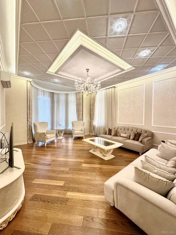 Kirayə verilir 9 otaqlı həyət evi 400 m²