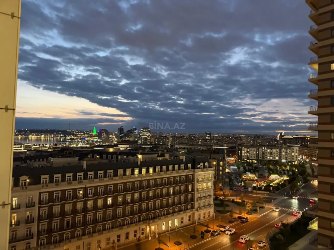 Kirayə verilir 2 otaqlı mənzil 77 m²