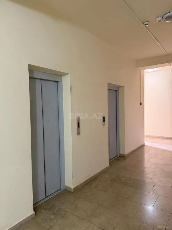 Satılır 2 otaqlı mənzil 81 m²