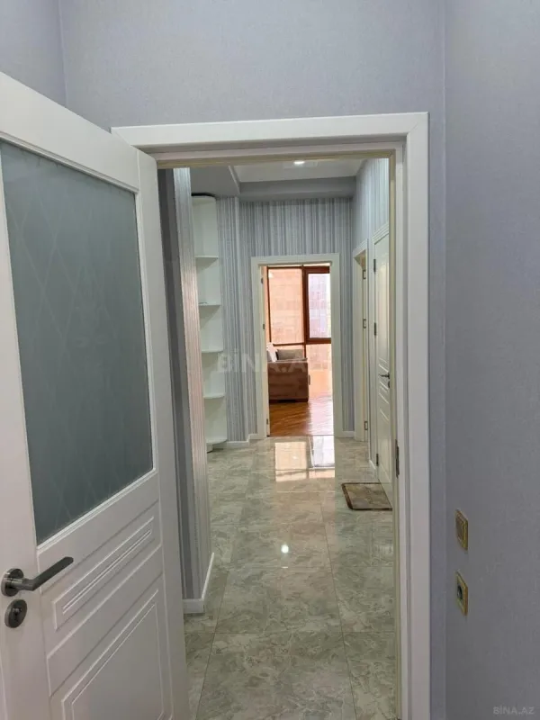 Satılır 2 otaqlı mənzil 81 m²