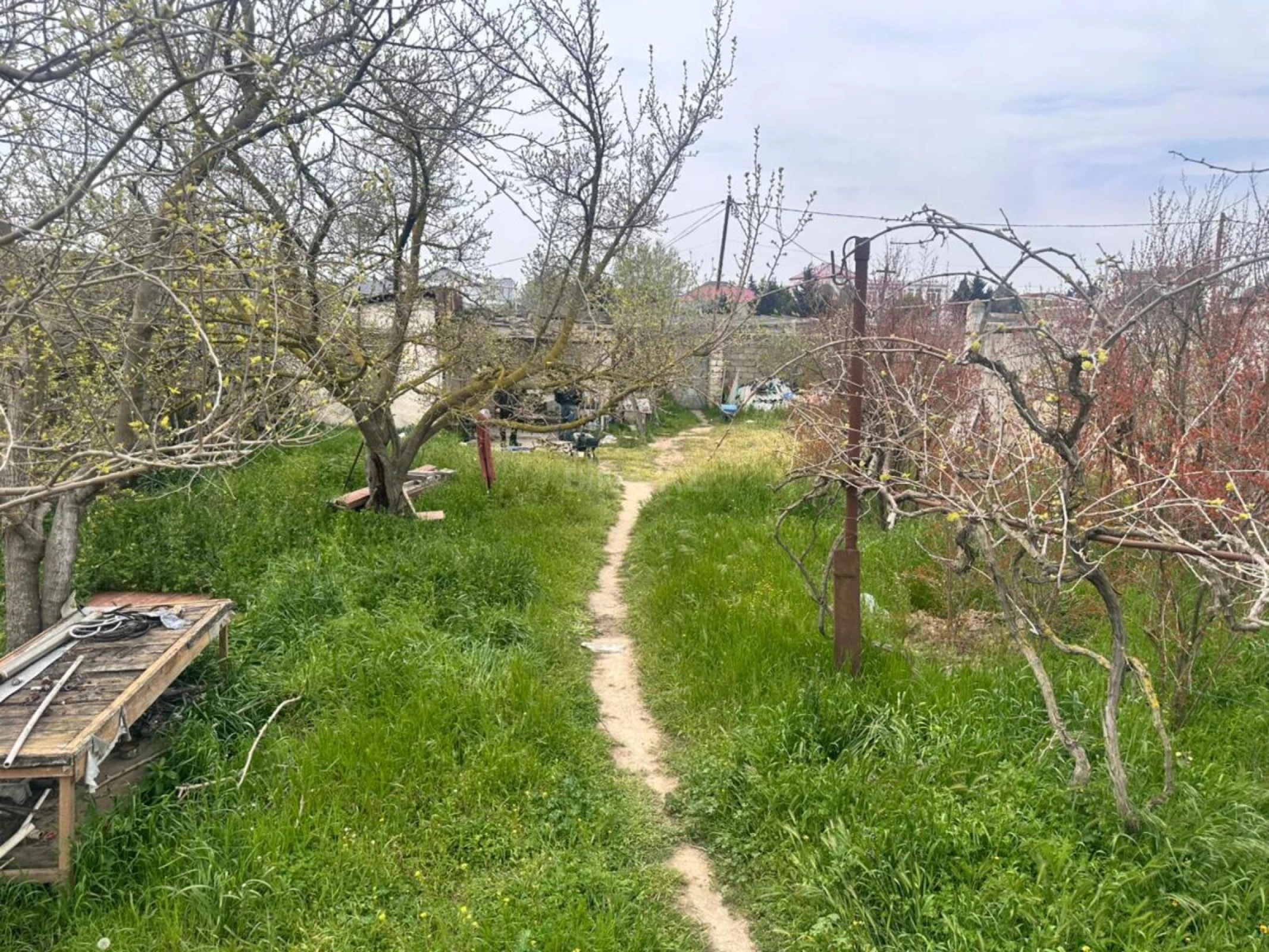 Satılır 2 otaqlı həyət evi 70 m²