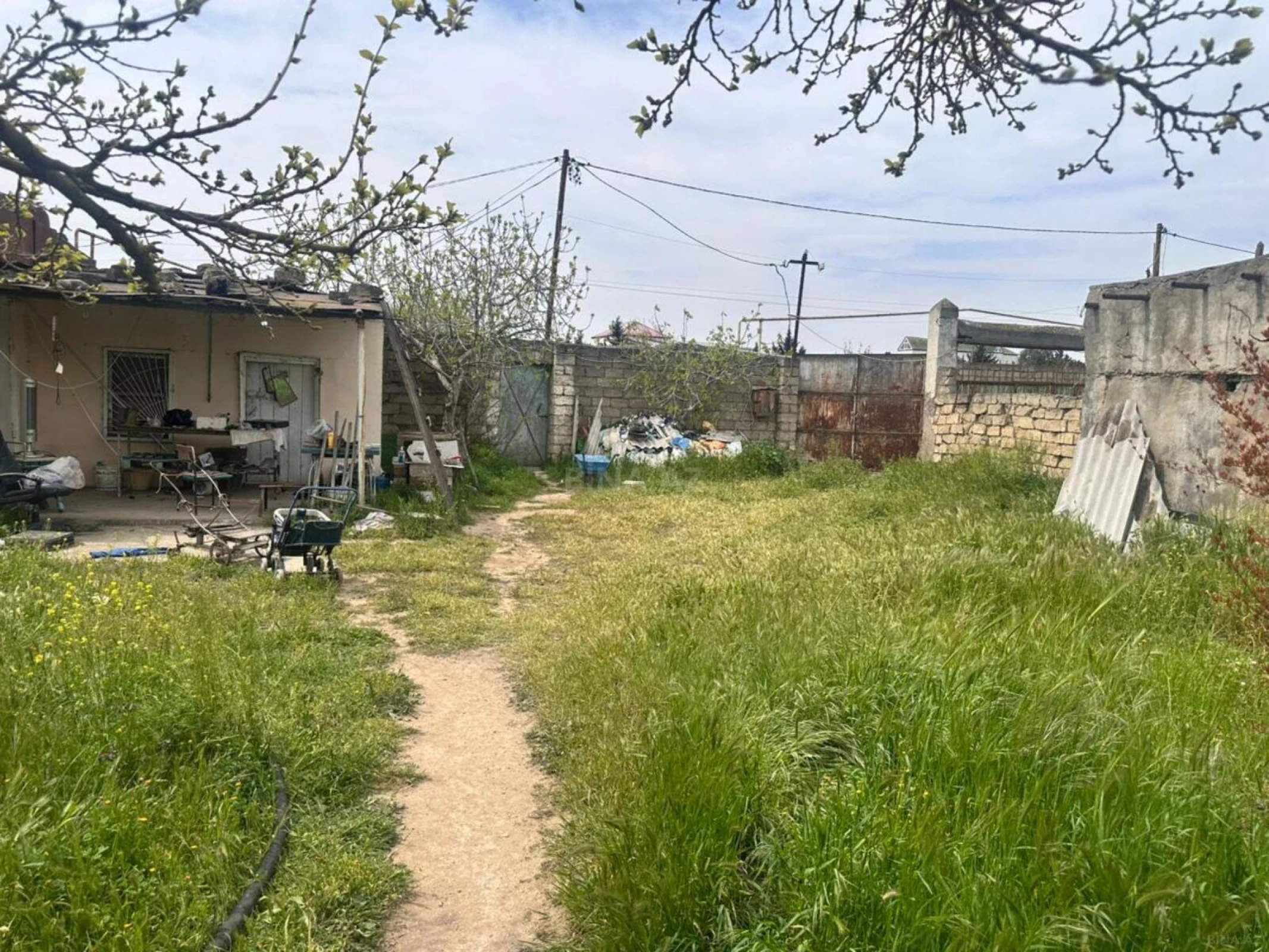 Satılır 2 otaqlı həyət evi 70 m²