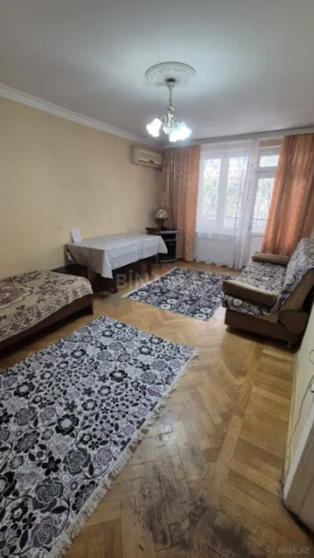 Satılır 1 otaqlı mənzil 35 m²