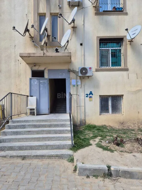 Satılır 2 otaqlı mənzil 57 m²