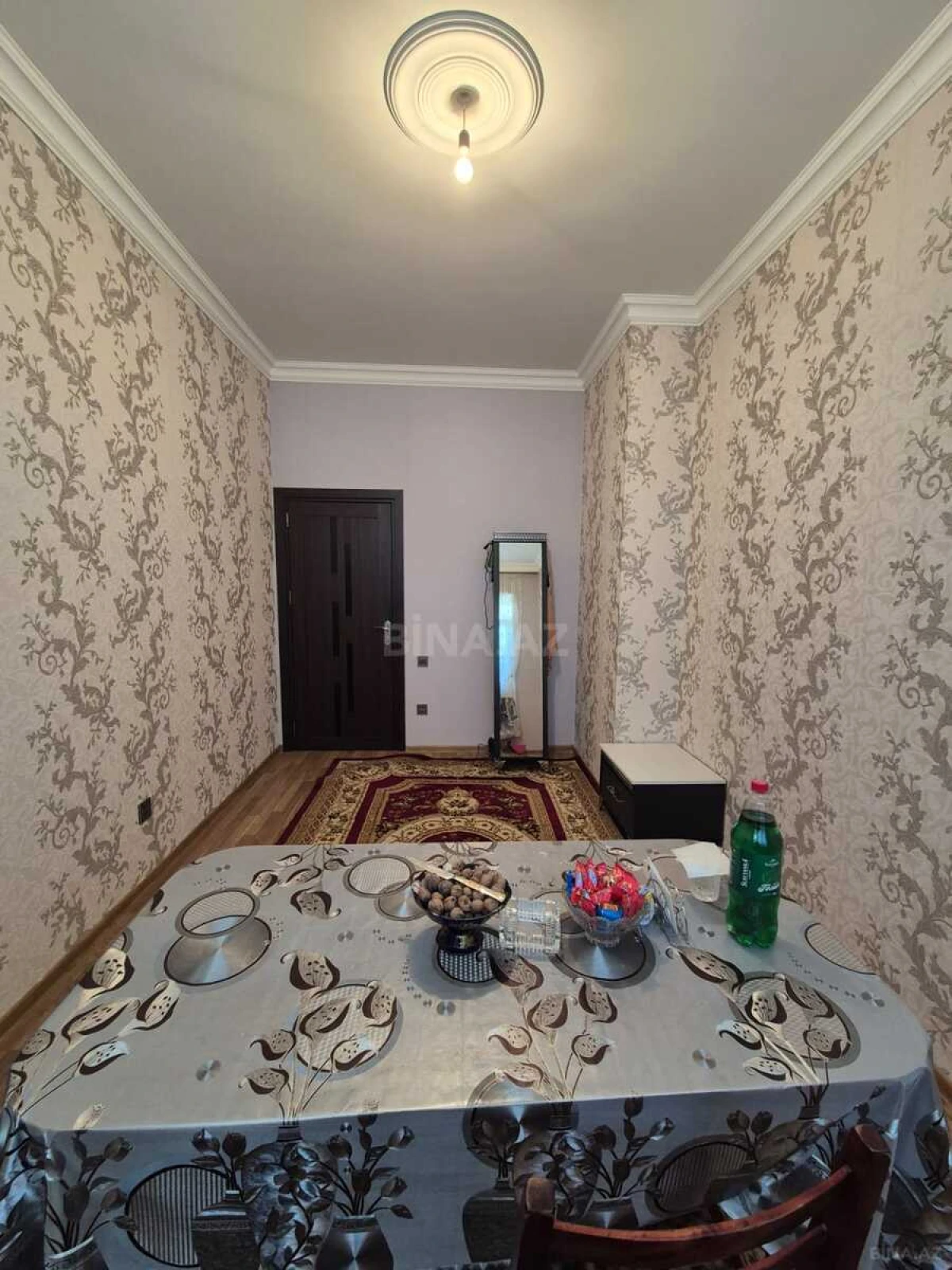 Satılır 2 otaqlı mənzil 57 m²