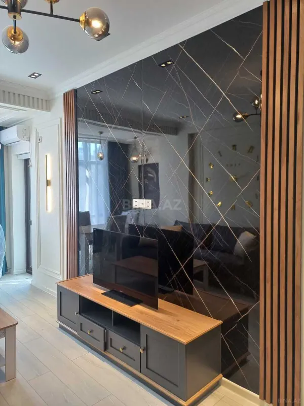 Kirayə verilir 2 otaqlı mənzil 66 m²