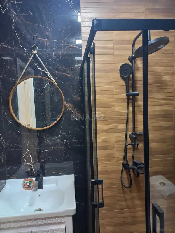 Kirayə verilir 2 otaqlı mənzil 66 m²