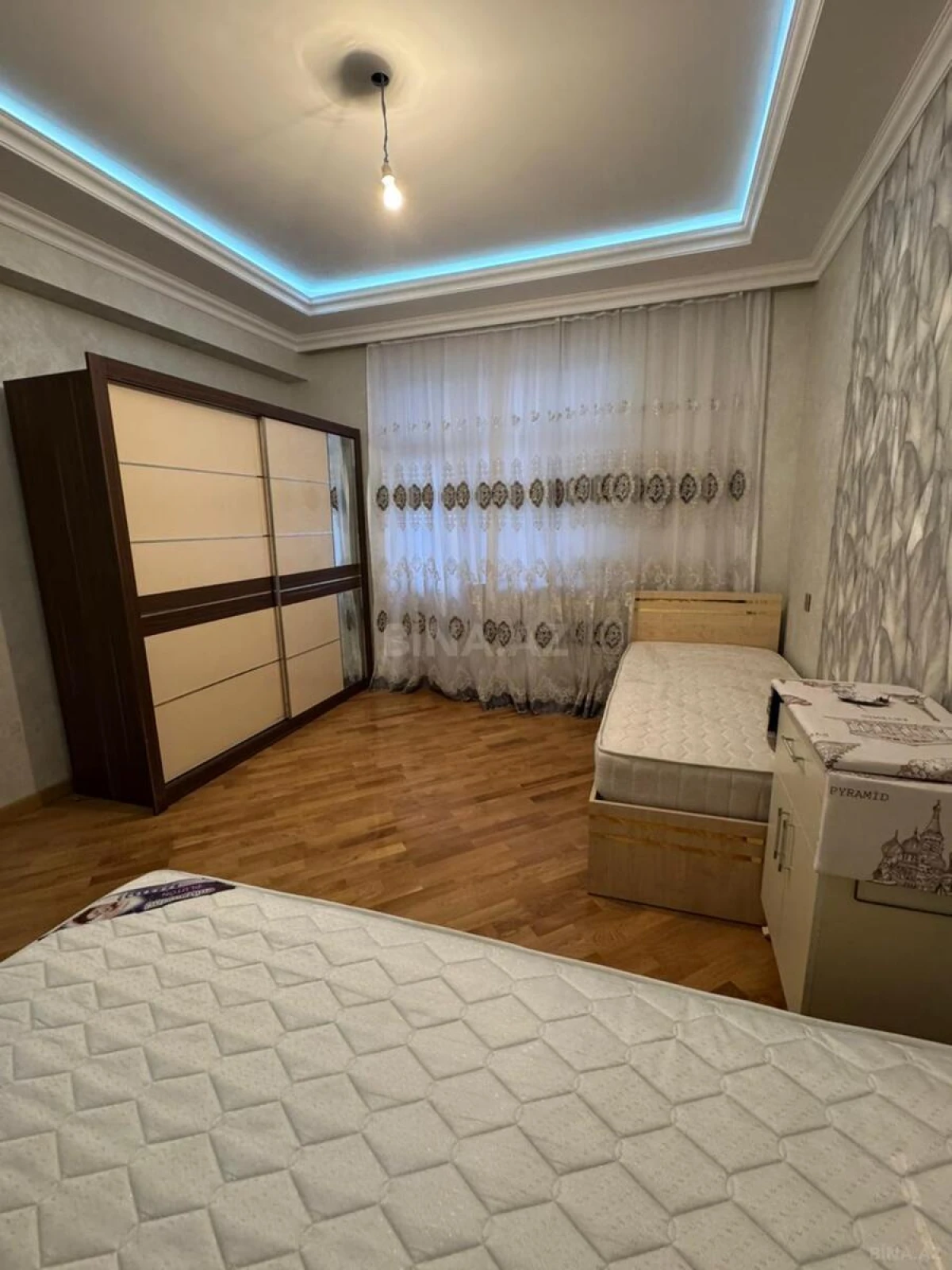 Kirayə verilir 3 otaqlı mənzil 105 m²