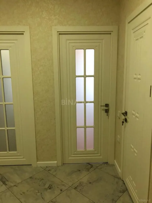 Kirayə verilir 2 otaqlı mənzil 100.3 m²