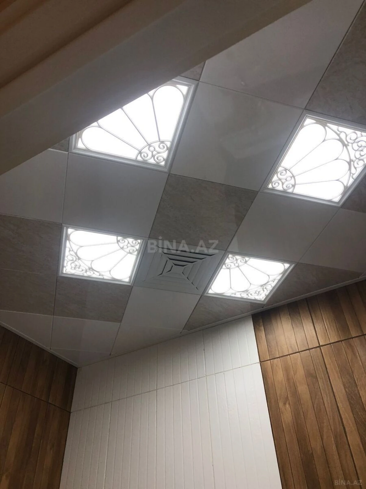 Kirayə verilir 2 otaqlı mənzil 100.3 m²