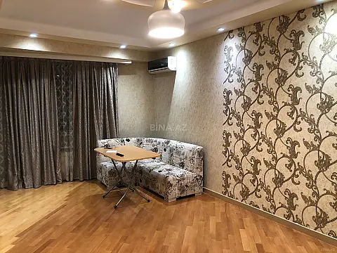 Satılır 3 otaqlı mənzil 115 m²