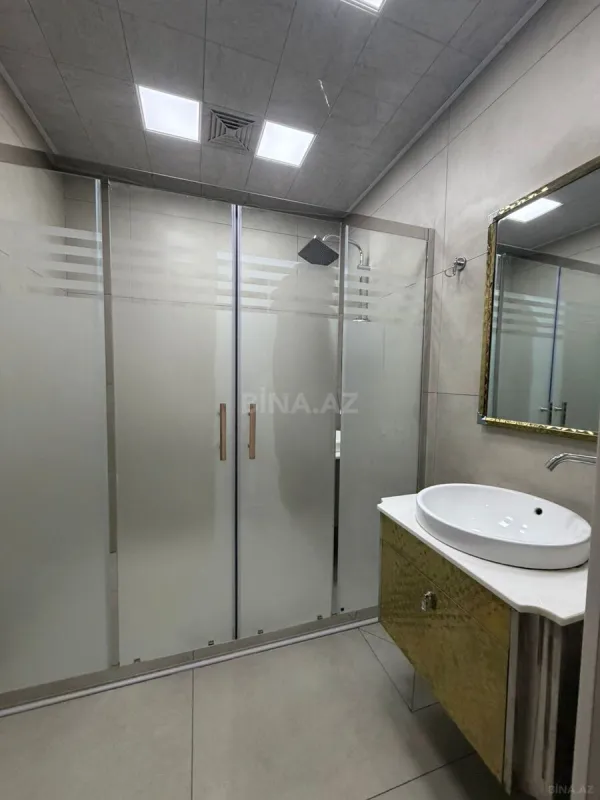 Kirayə verilir 3 otaqlı mənzil 150 m²