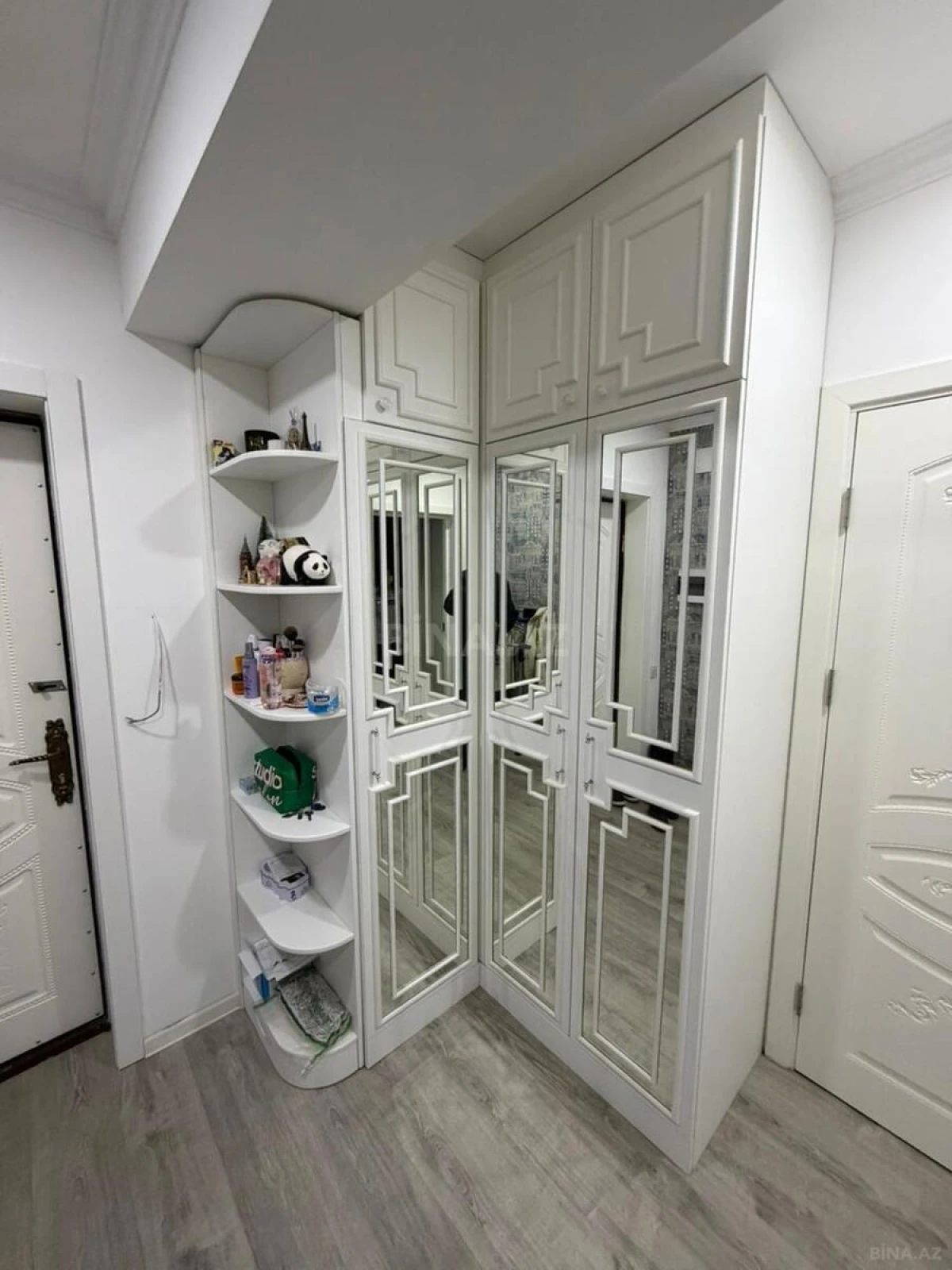 Satılır 2 otaqlı mənzil 63 m²