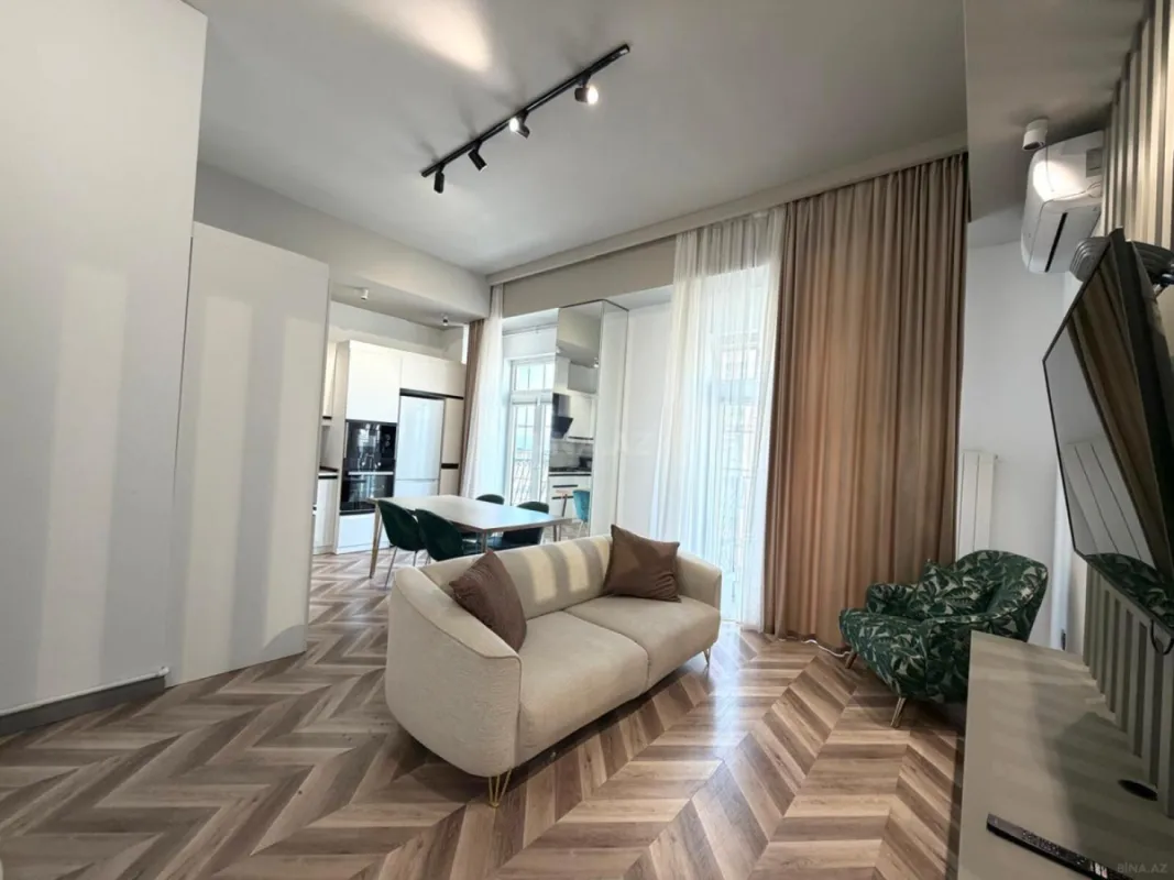 Kirayə verilir 2 otaqlı mənzil 70 m²