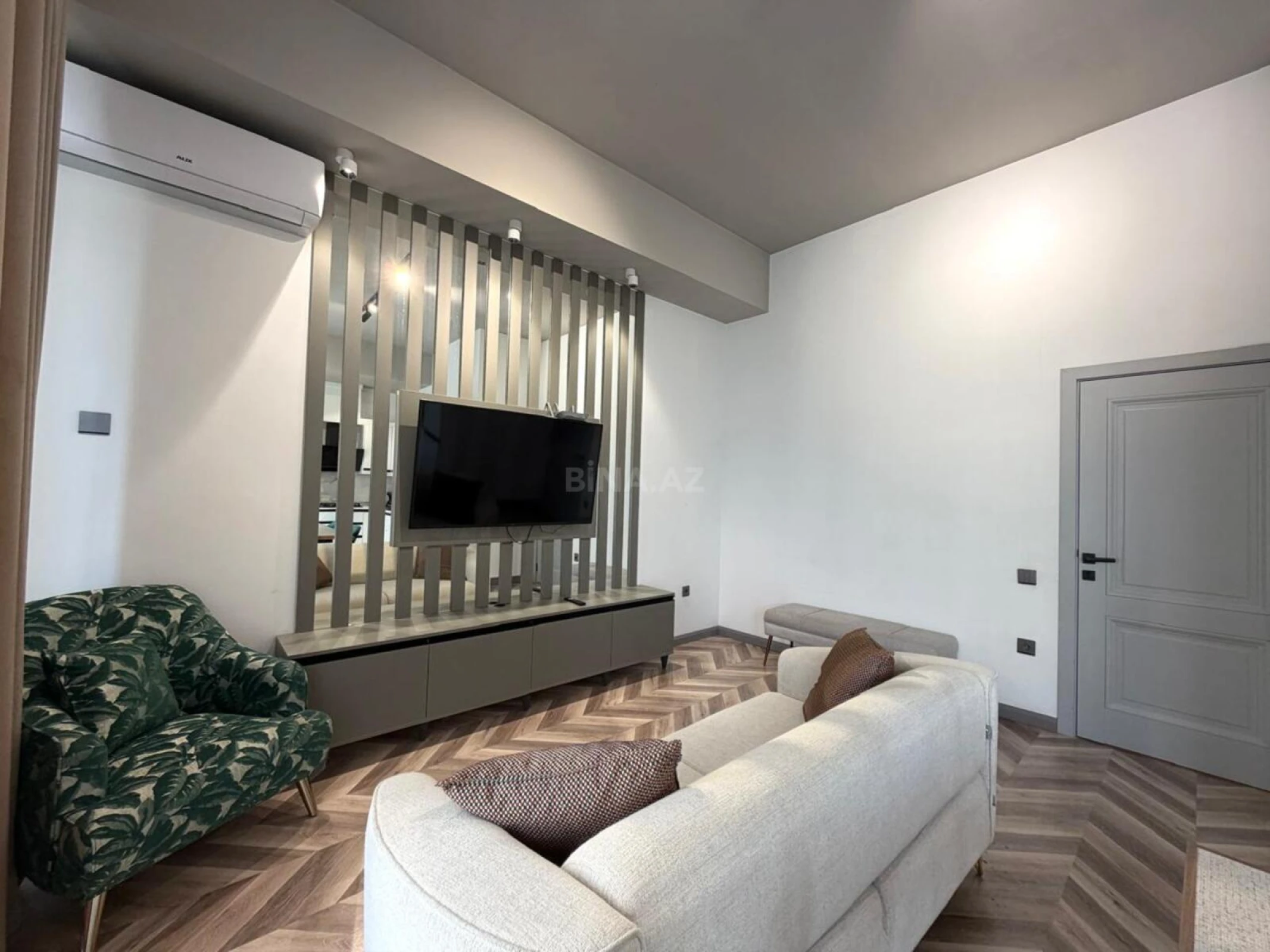 Kirayə verilir 2 otaqlı mənzil 70 m²