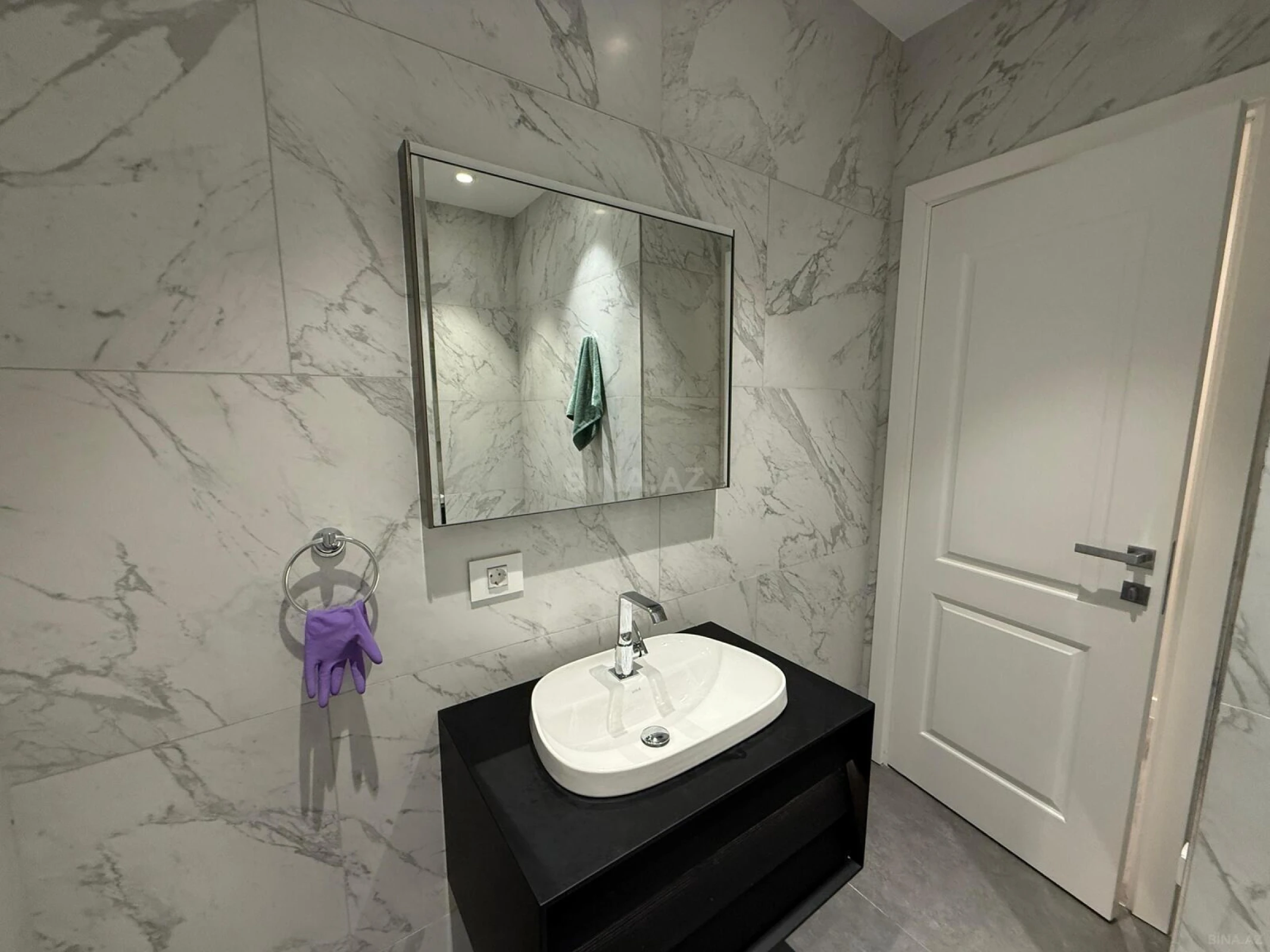 Kirayə verilir 3 otaqlı mənzil 100 m²