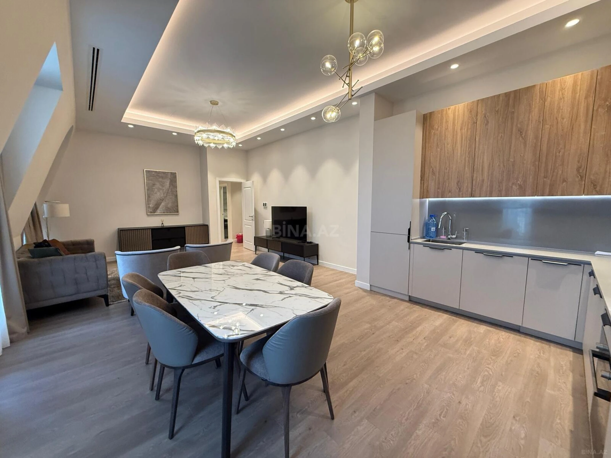 Kirayə verilir 3 otaqlı mənzil 100 m²