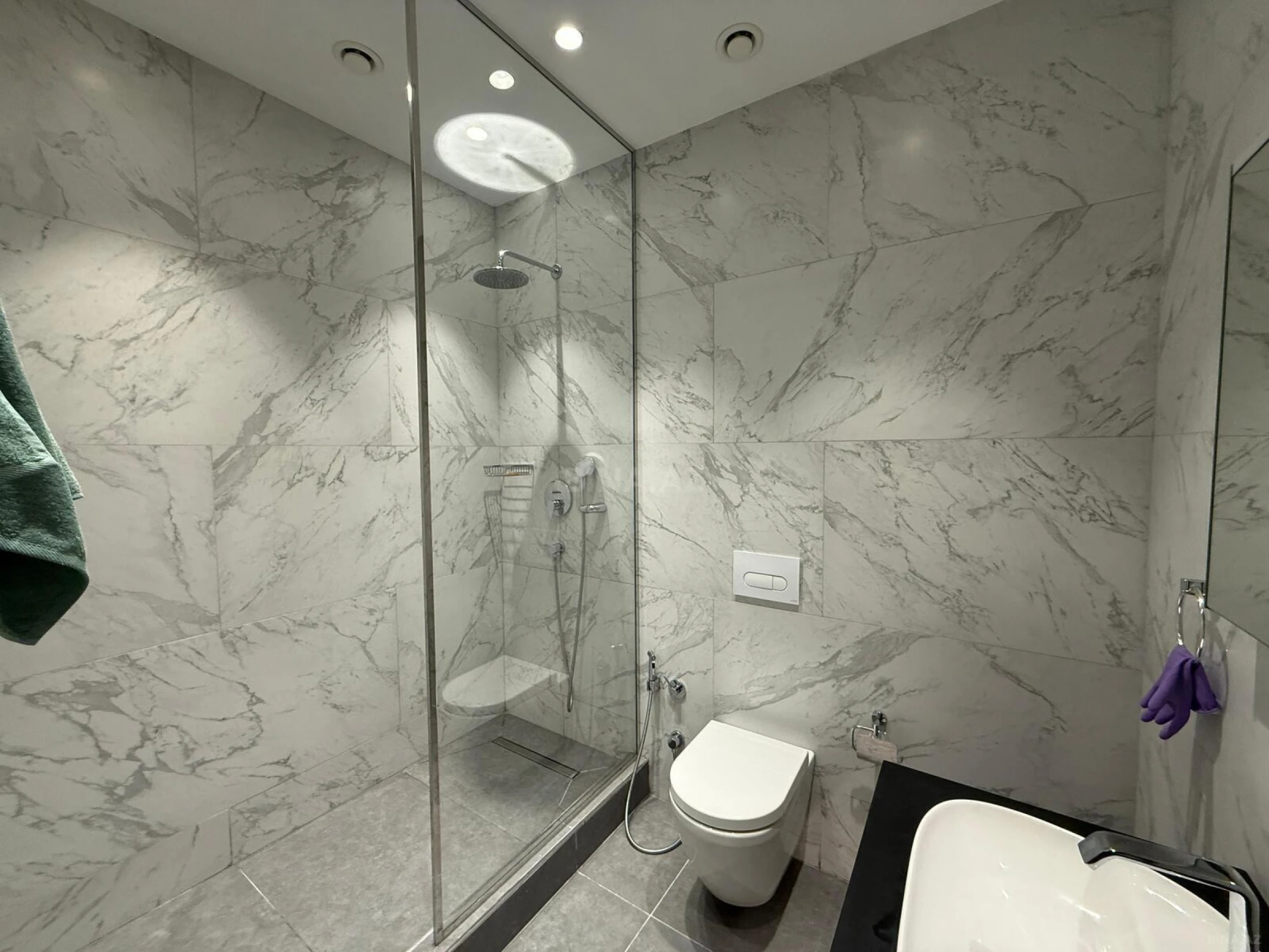 Kirayə verilir 3 otaqlı mənzil 100 m²