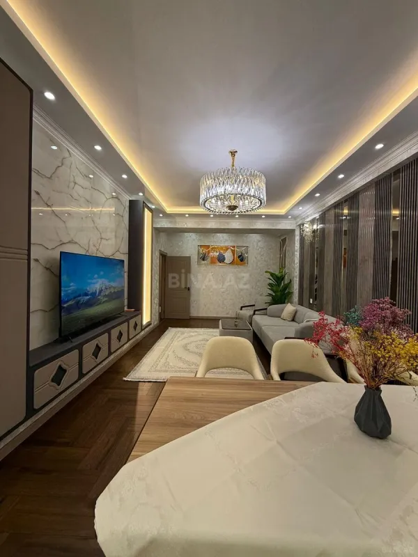 Satılır 3 otaqlı mənzil 127 m²