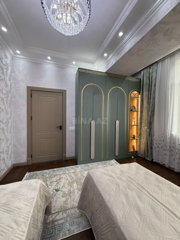 Satılır 3 otaqlı mənzil 127 m²