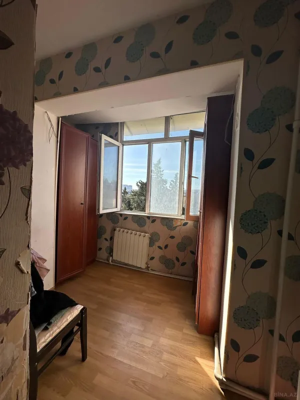 Kirayə verilir 4 otaqlı mənzil 100 m²