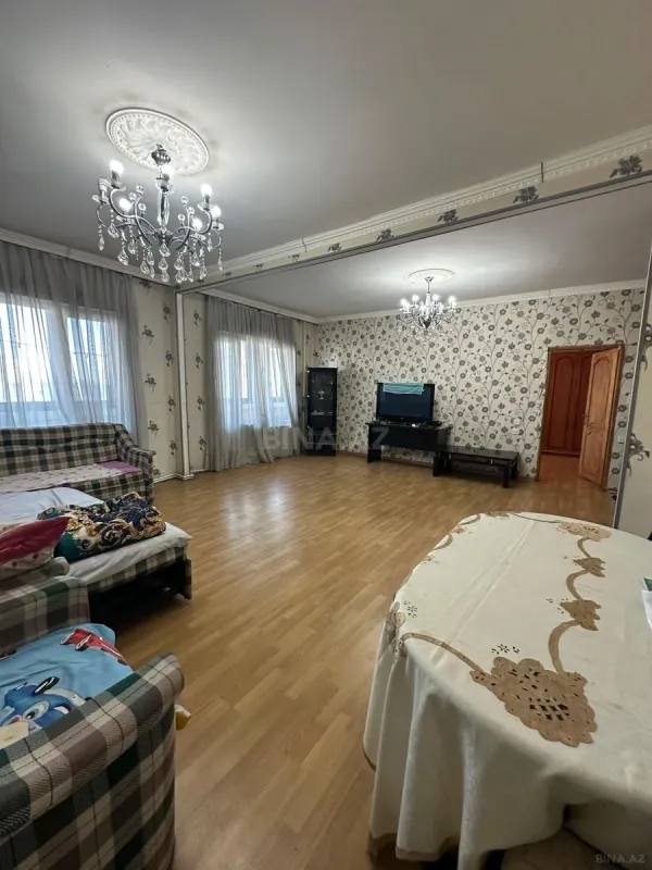 Kirayə verilir 4 otaqlı mənzil 100 m²