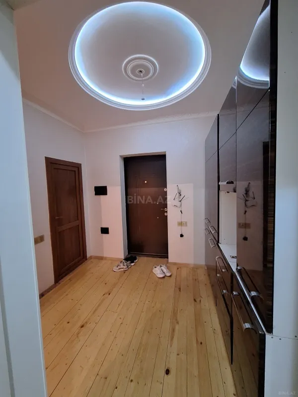 Kirayə verilir 2 otaqlı mənzil 56 m²
