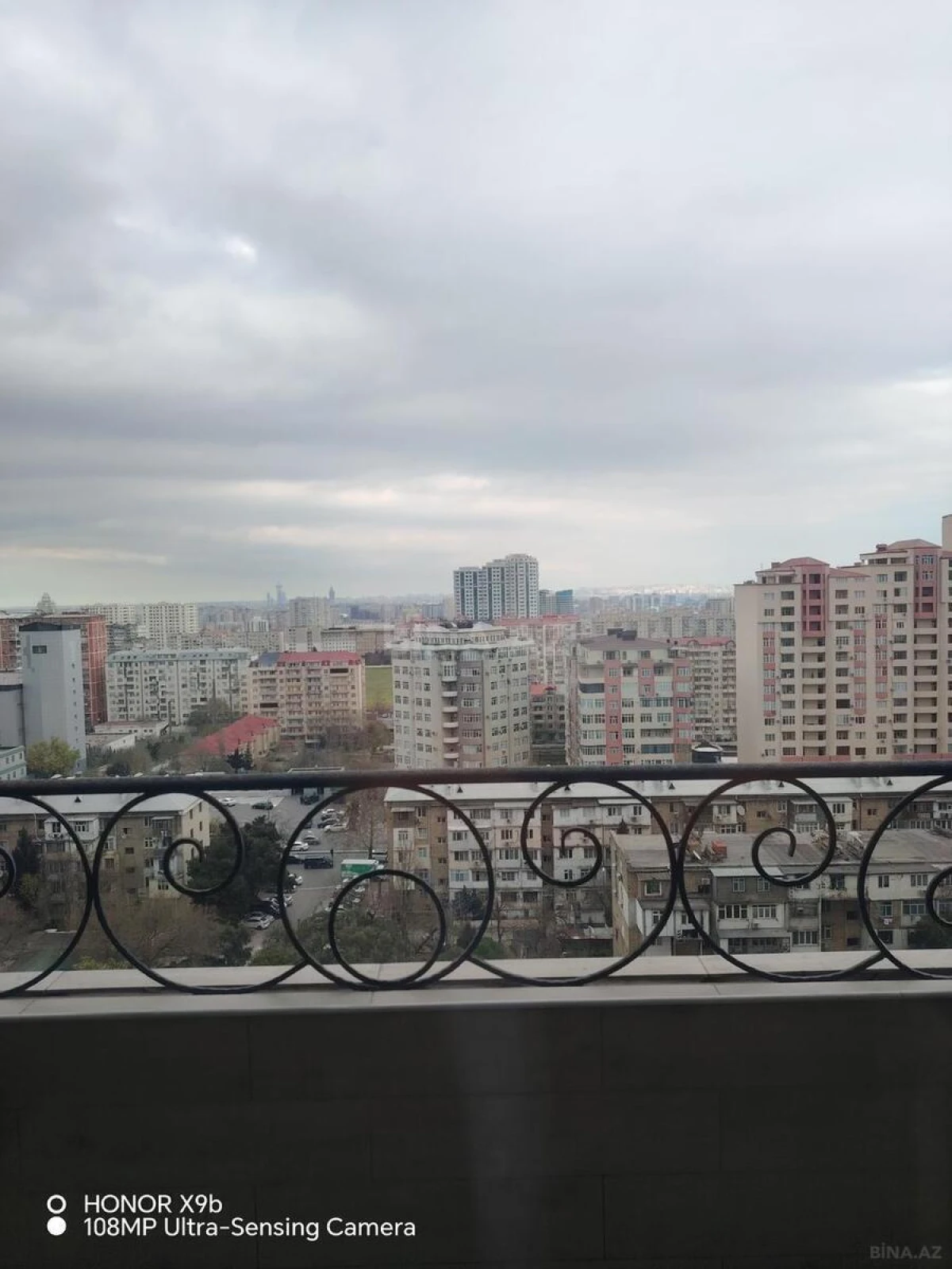 Kirayə verilir 2 otaqlı mənzil 117 m²