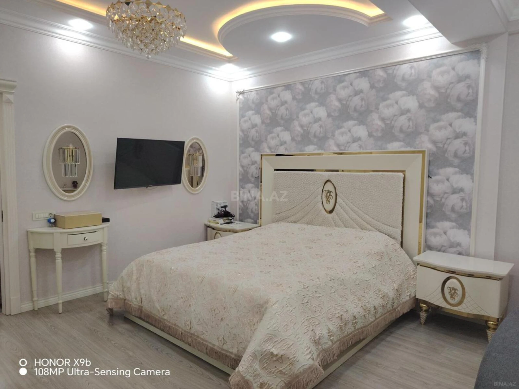 Kirayə verilir 2 otaqlı mənzil 117 m²