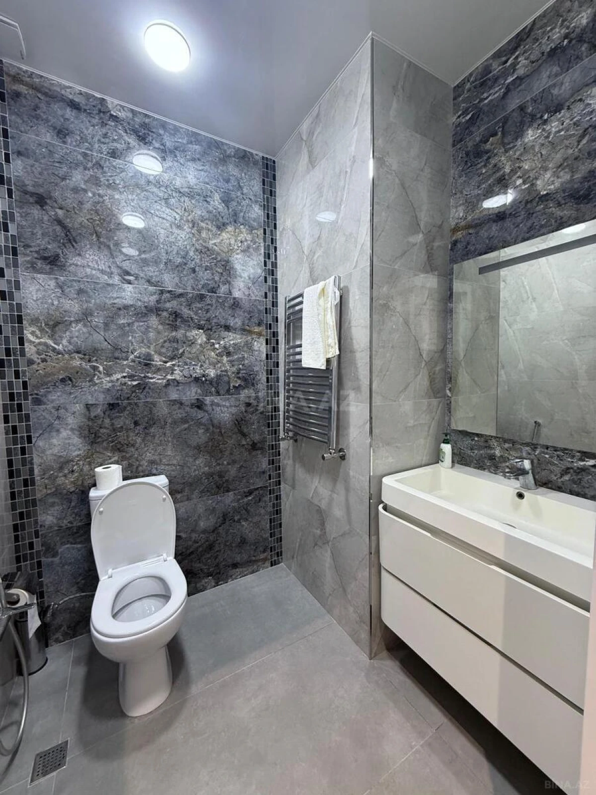 Kirayə verilir 3 otaqlı mənzil 120 m²