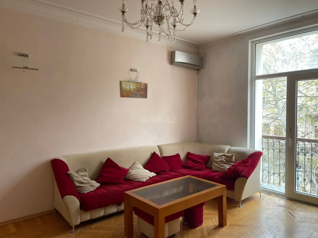 Kirayə verilir 3 otaqlı mənzil 80 m²