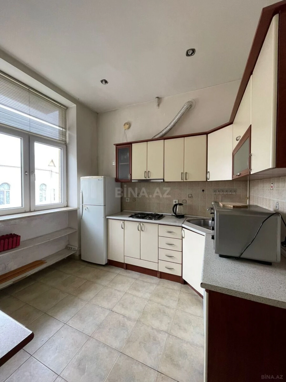 Kirayə verilir 3 otaqlı mənzil 80 m²