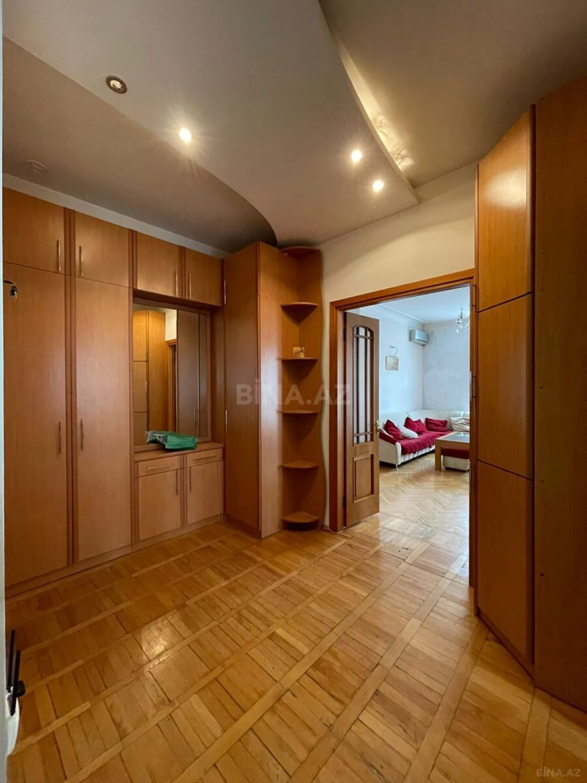 Kirayə verilir 3 otaqlı mənzil 80 m²