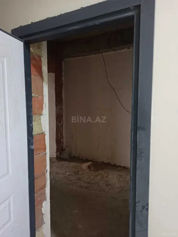 Satılır 3 otaqlı mənzil 145 m²
