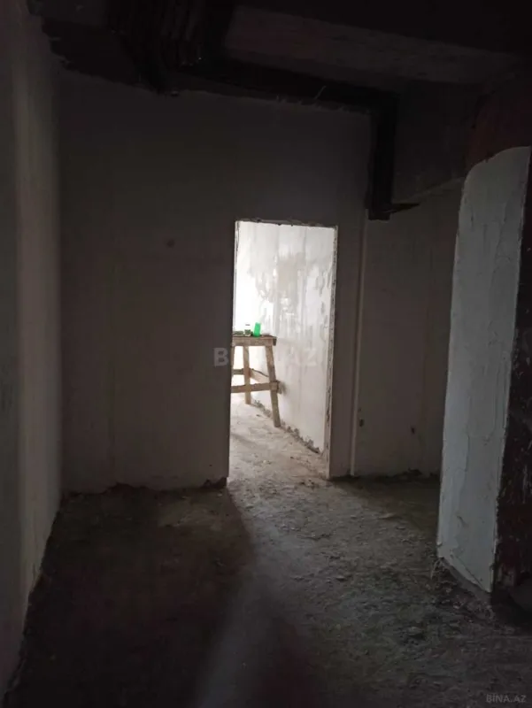 Satılır 3 otaqlı mənzil 145 m²