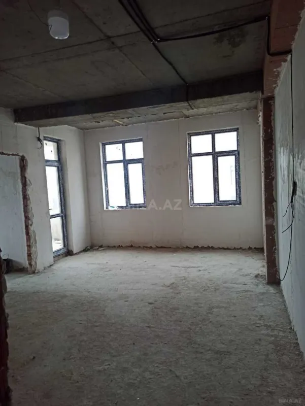 Satılır 3 otaqlı mənzil 145 m²