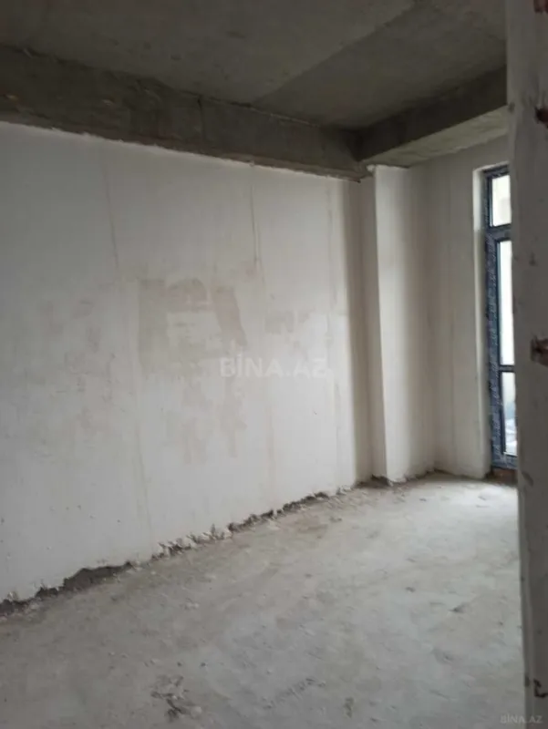 Satılır 3 otaqlı mənzil 145 m²