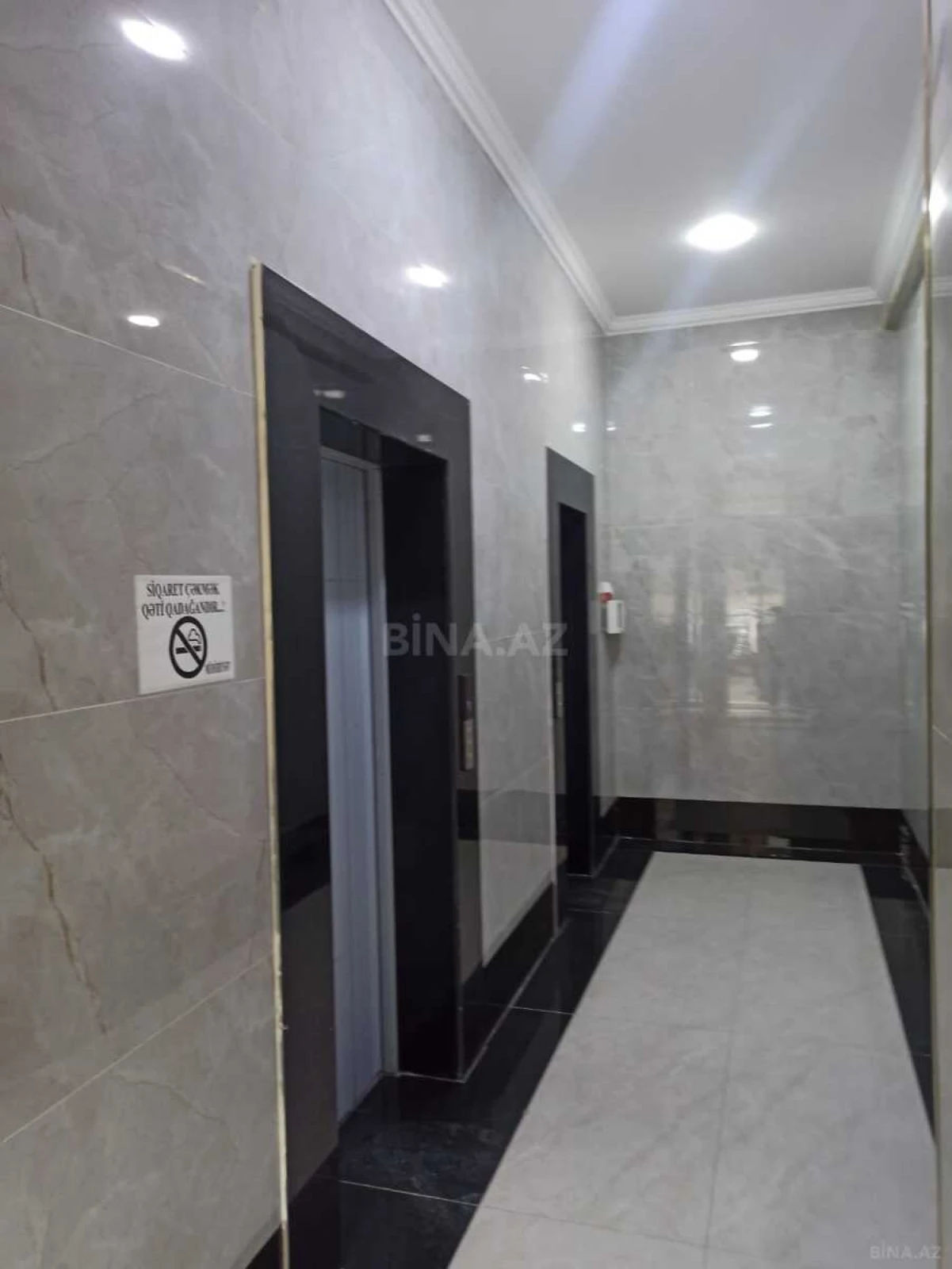 Satılır 3 otaqlı mənzil 145 m²