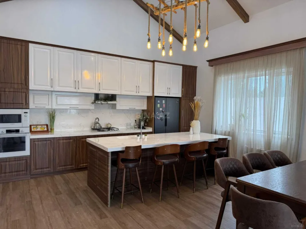 Satılır 5 otaqlı həyət evi 155 m²