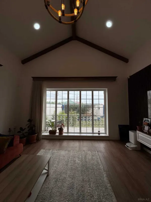 Satılır 5 otaqlı həyət evi 155 m²