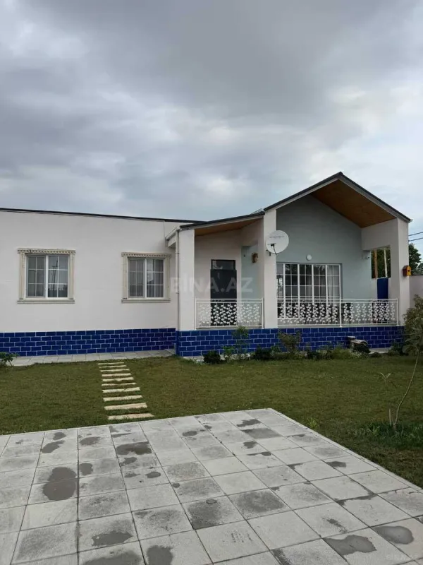 Satılır 5 otaqlı həyət evi 155 m²