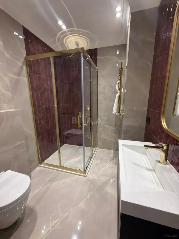 Satılır 3 otaqlı mənzil 124 m²